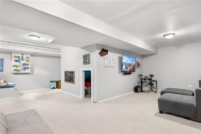 18713 W 160th Street, Olathe, KS 66062