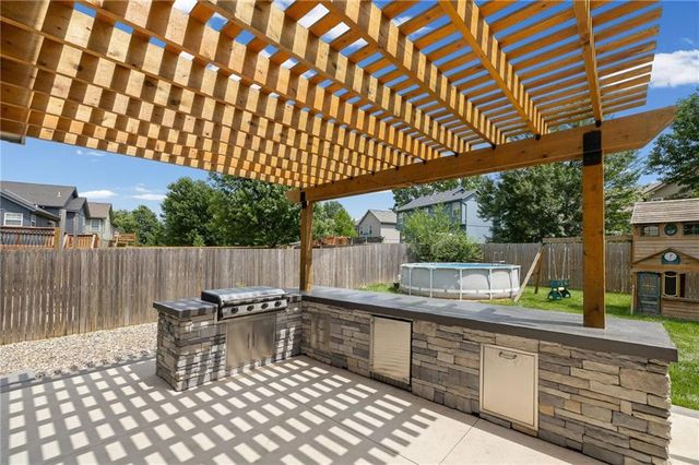 18713 W 160th Street, Olathe, KS 66062