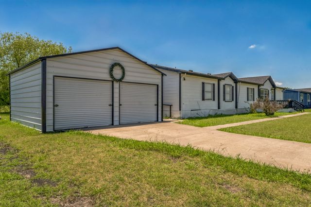 129 Eagle Ridge Drive, Waxahachie, TX 75165