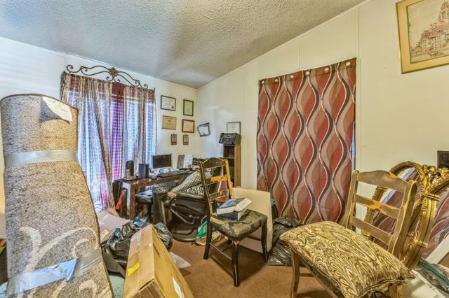 129 Eagle Ridge Drive, Waxahachie, TX 75165