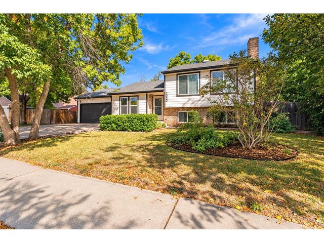 3030 Appaloosa Ct, Fort Collins, CO 80526
