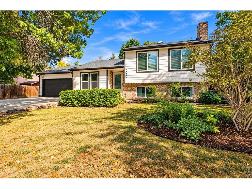 3030 Appaloosa Ct, Fort Collins, CO 80526