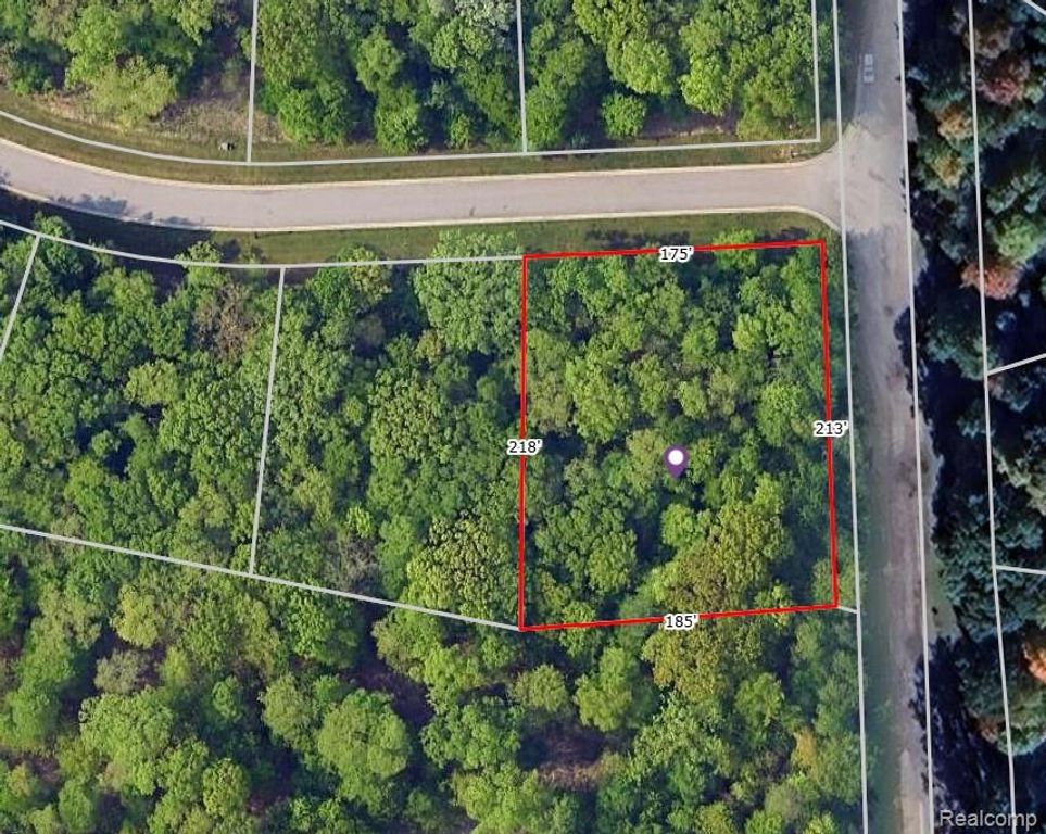 687 Kings Fairway Lane, Grand Blanc, MI 48439