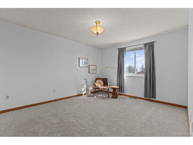 102 7th St, Mead, CO 80542