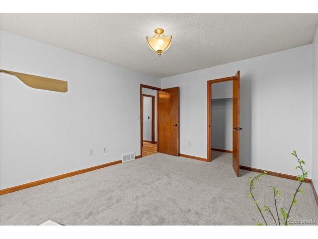 102 7th St, Mead, CO 80542