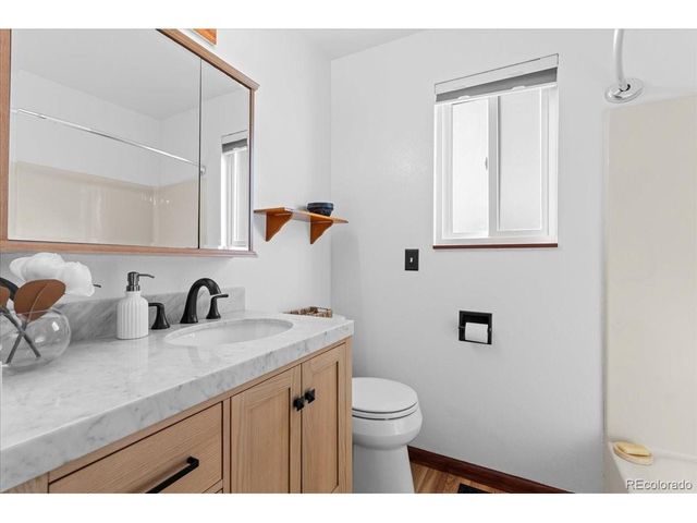 102 7th St, Mead, CO 80542