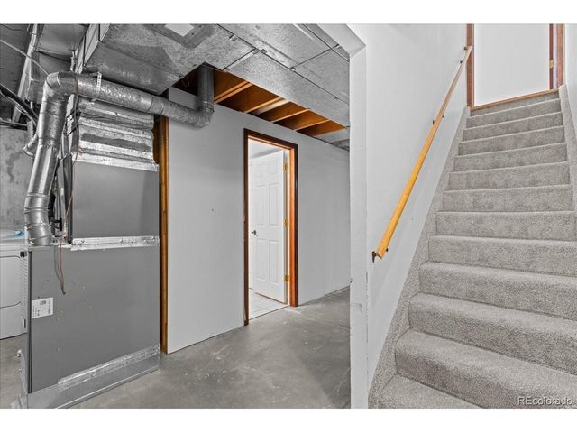 102 7th St, Mead, CO 80542