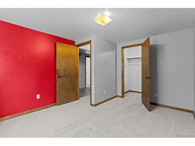 102 7th St, Mead, CO 80542