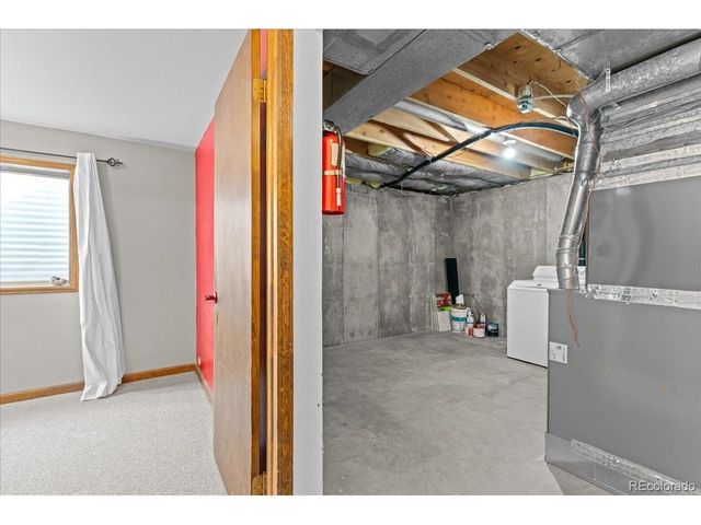 102 7th St, Mead, CO 80542