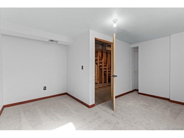 102 7th St, Mead, CO 80542