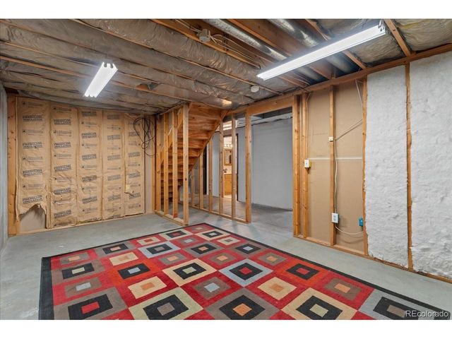 102 7th St, Mead, CO 80542