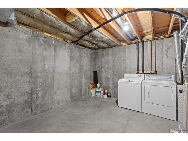 102 7th St, Mead, CO 80542