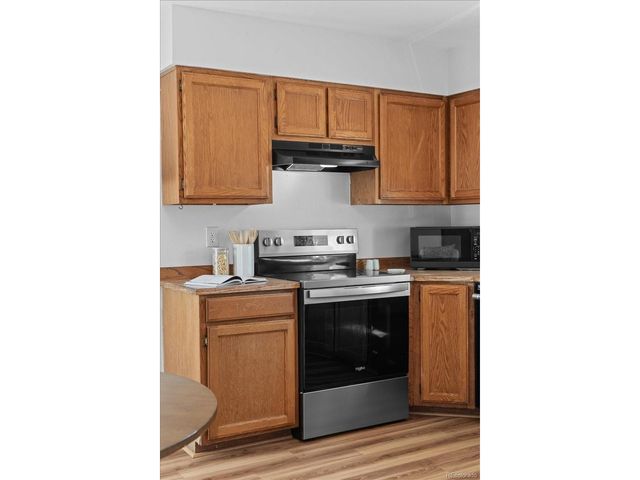 102 7th St, Mead, CO 80542