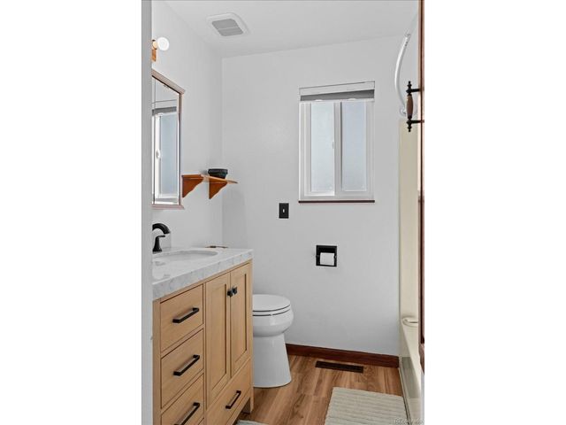 102 7th St, Mead, CO 80542