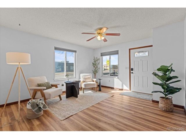 102 7th St, Mead, CO 80542