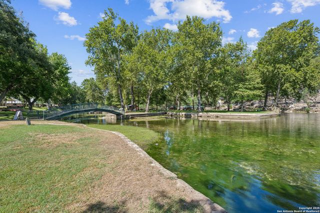 1070 Hayselton, New Braunfels, TX 78130