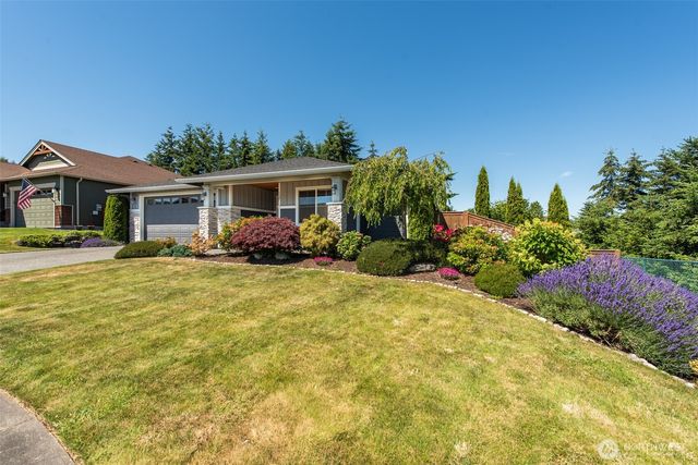160 Blue Glacier Loop, Sequim, WA 98382
