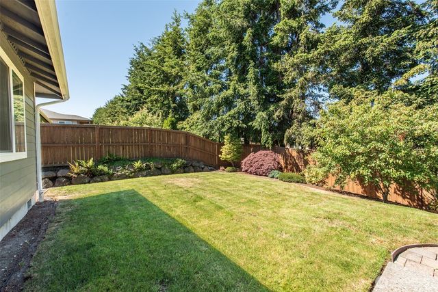160 Blue Glacier Loop, Sequim, WA 98382