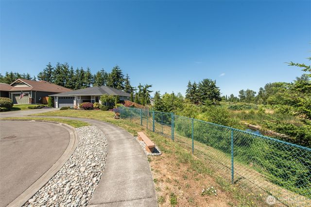 160 Blue Glacier Loop, Sequim, WA 98382