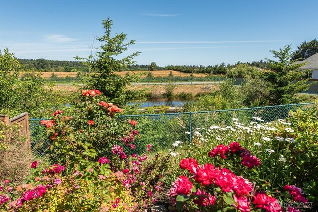 160 Blue Glacier Loop, Sequim, WA 98382
