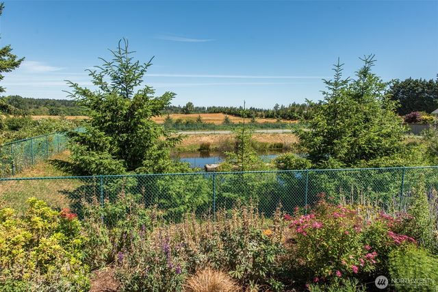 160 Blue Glacier Loop, Sequim, WA 98382
