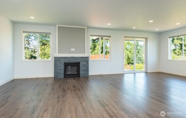 160 Blue Glacier Loop, Sequim, WA 98382