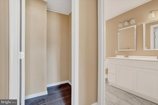 415 LAMPETER RD, Lancaster, PA 17602