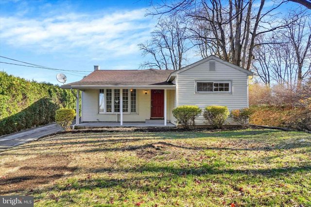 415 LAMPETER RD, Lancaster, PA 17602