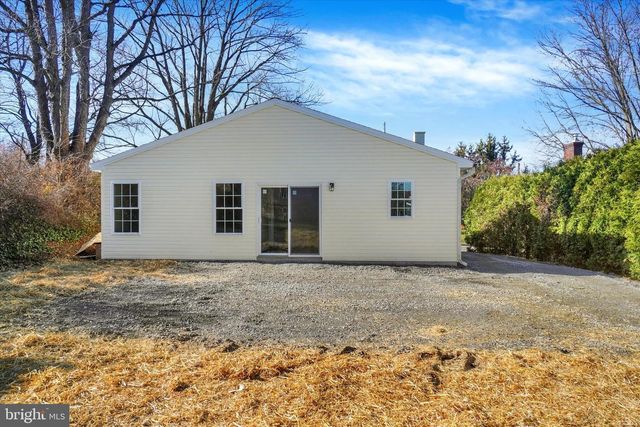 415 LAMPETER RD, Lancaster, PA 17602