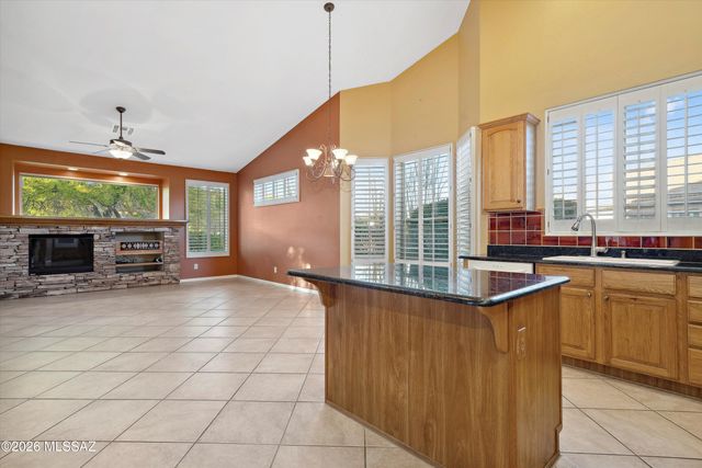 63762 E Desert Peak Drive, Tucson, AZ 85739