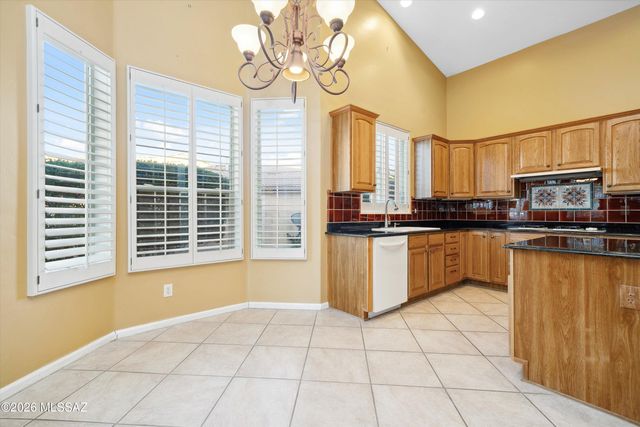 63762 E Desert Peak Drive, Tucson, AZ 85739