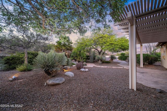 63762 E Desert Peak Drive, Tucson, AZ 85739