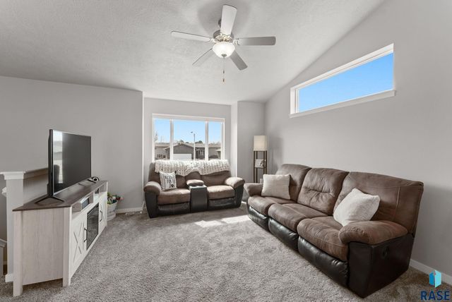 6600 W Amber St Street, Sioux Falls, SD 57107