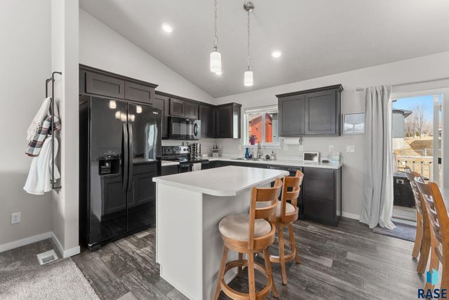 6600 W Amber St Street, Sioux Falls, SD 57107