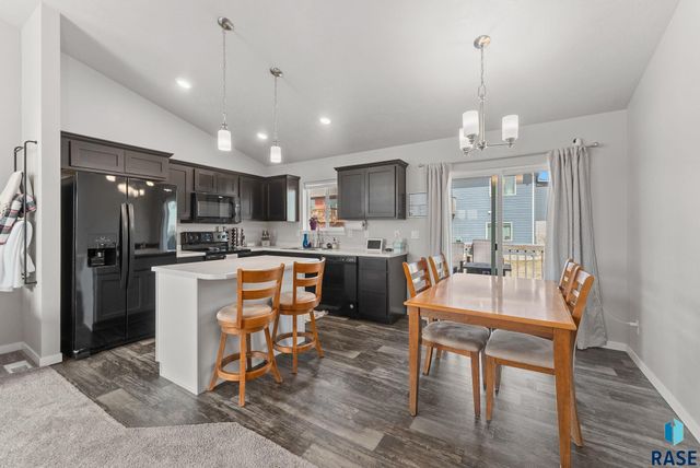 6600 W Amber St Street, Sioux Falls, SD 57107