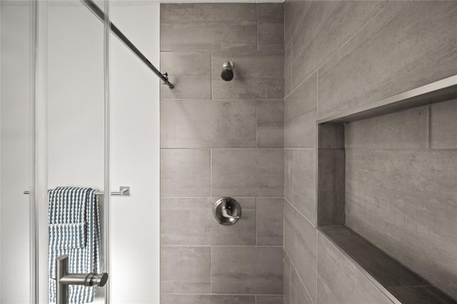 303 Knoll Forest Drive, League City, TX 77573