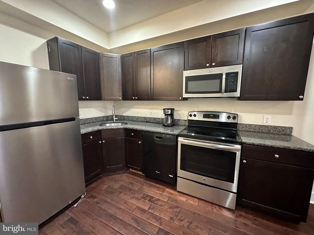 1710 N GRATZ ST, Philadelphia, PA 19121