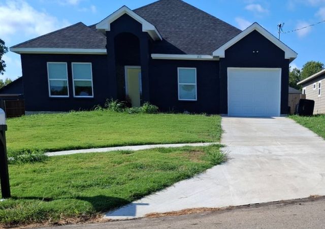 1401 Marshall Street, Greenville, TX 75401