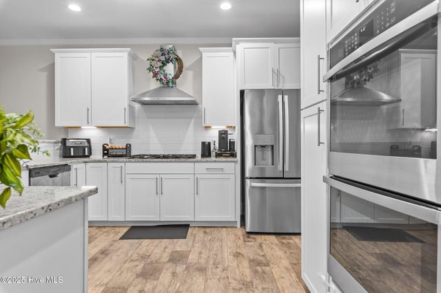 217 Thistleberry Drive, Aberdeen, NC 28315