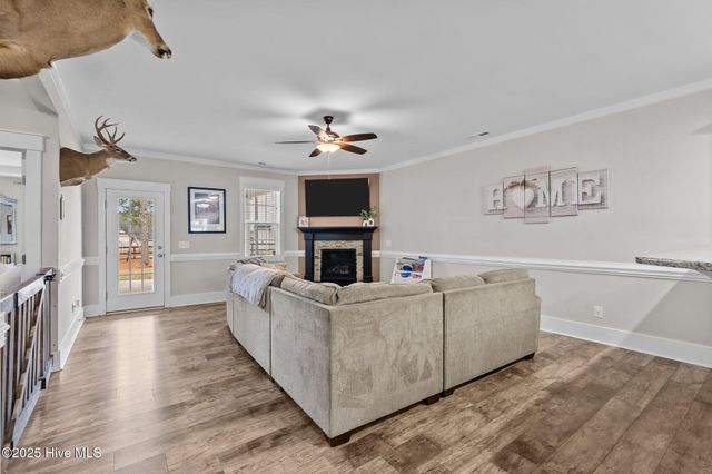 217 Thistleberry Drive, Aberdeen, NC 28315