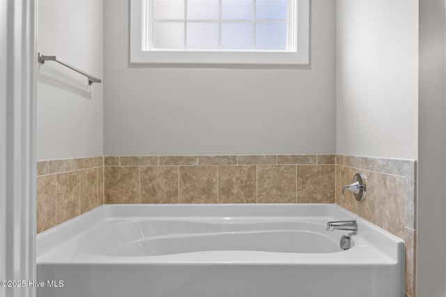 217 Thistleberry Drive, Aberdeen, NC 28315