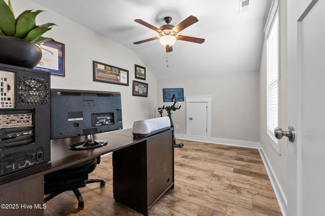 217 Thistleberry Drive, Aberdeen, NC 28315