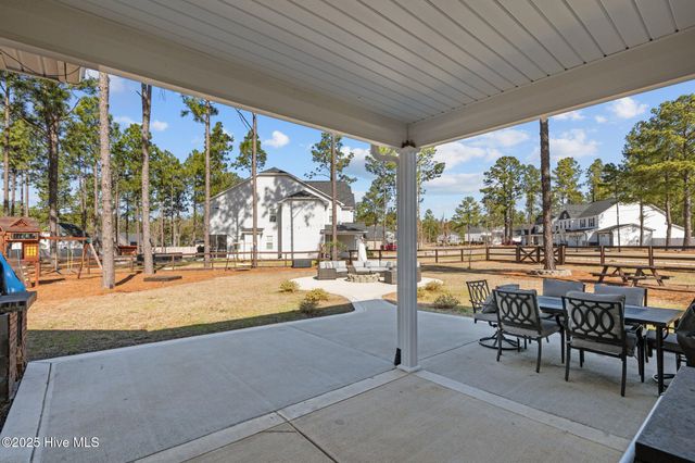 217 Thistleberry Drive, Aberdeen, NC 28315