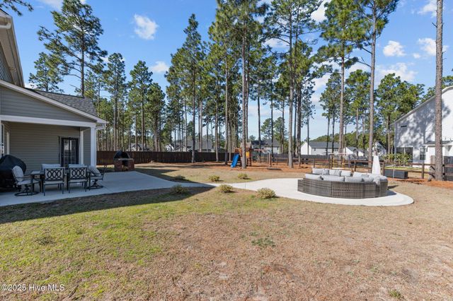 217 Thistleberry Drive, Aberdeen, NC 28315