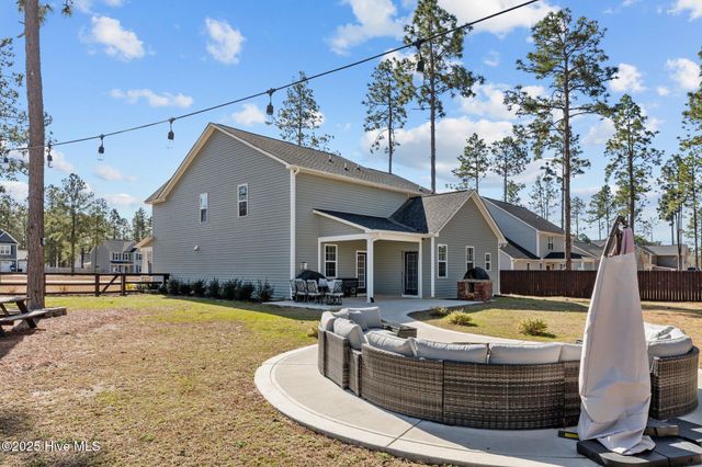 217 Thistleberry Drive, Aberdeen, NC 28315