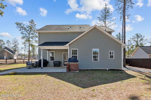 217 Thistleberry Drive, Aberdeen, NC 28315