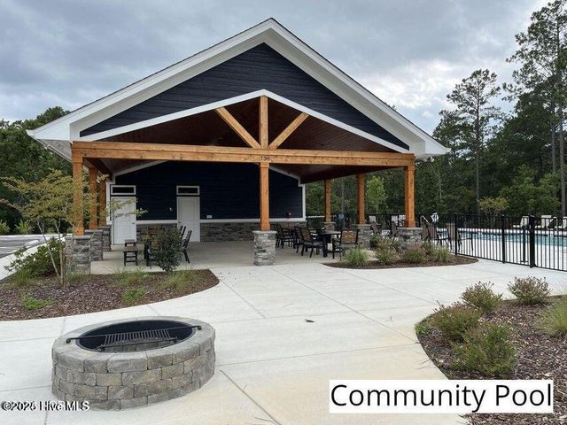 217 Thistleberry Drive, Aberdeen, NC 28315