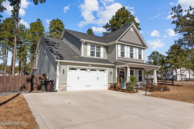217 Thistleberry Drive, Aberdeen, NC 28315