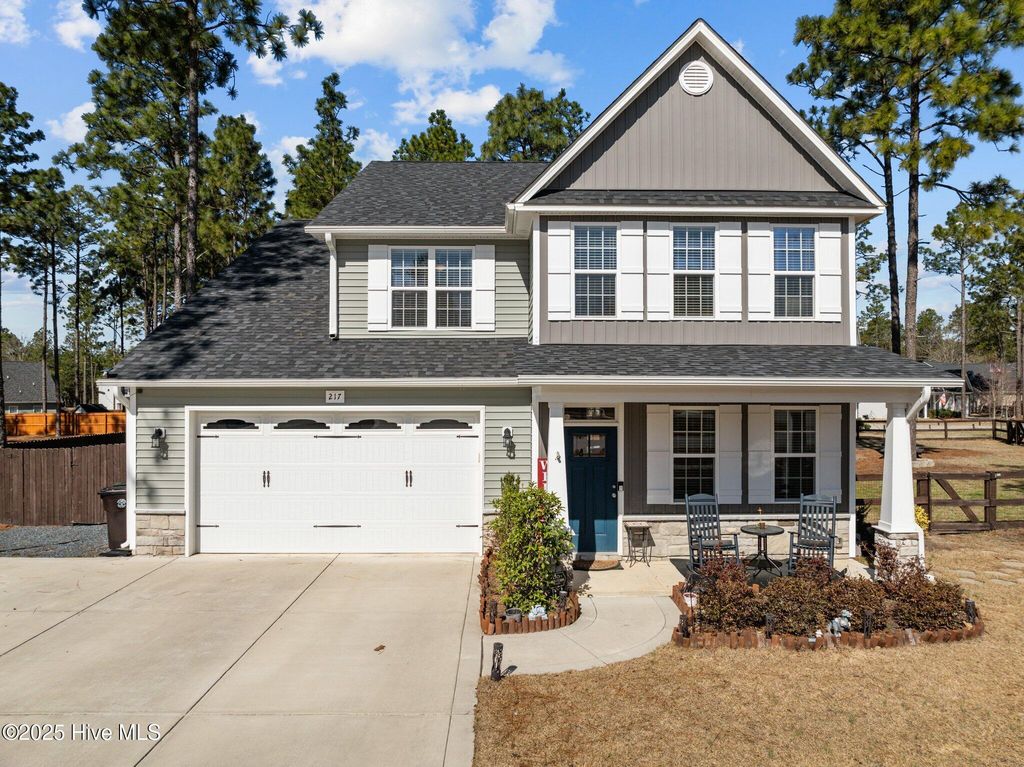 217 Thistleberry Drive, Aberdeen, NC 28315