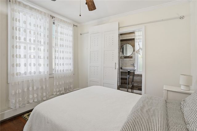 25 Fried Avenue, Bristol, RI 02809